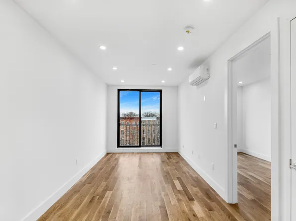 2120 Fulton Street 2F image 2 of 8
