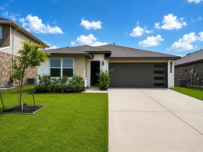 7550 Teton Creek Trce — Photo 1