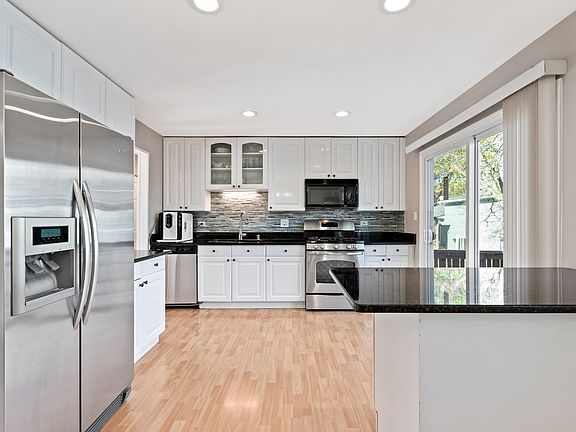 5th image of 1470 Stone Harbor Ct