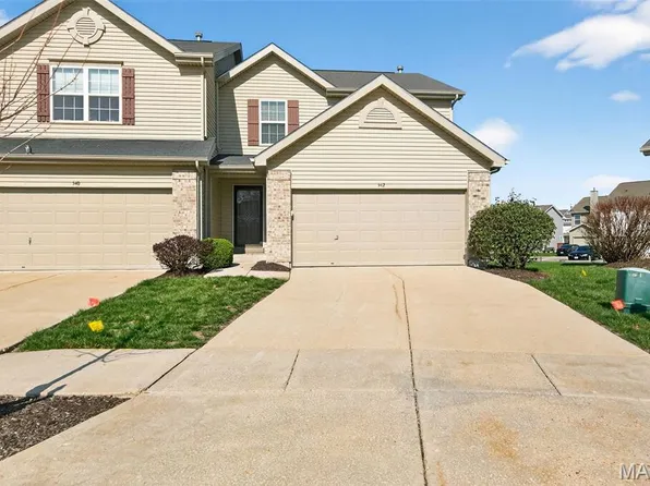 542 Country Circle Dr, Lake Saint Louis, MO 63367