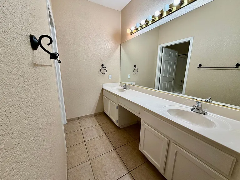 2251 Wigwam Pkwy #515 — Photo 32