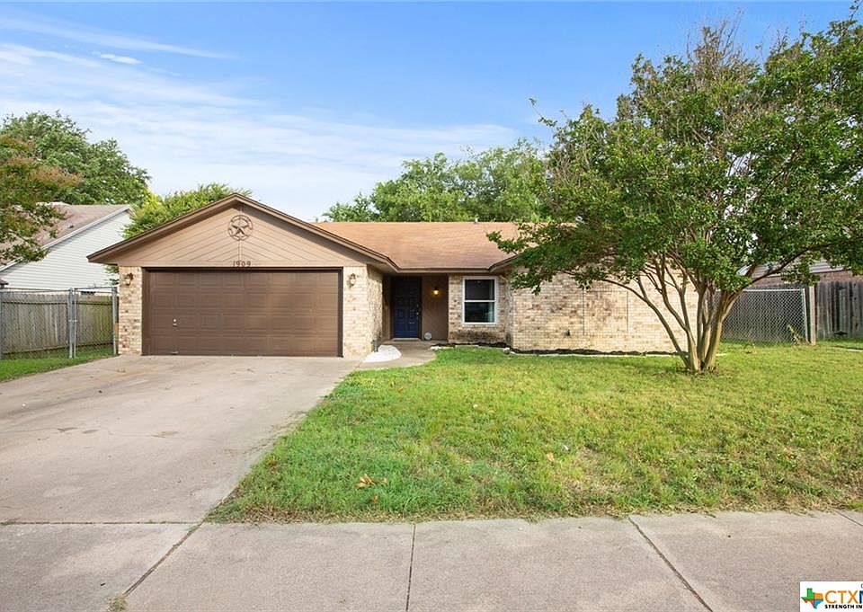 1st image of 1909 Cedarview Dr