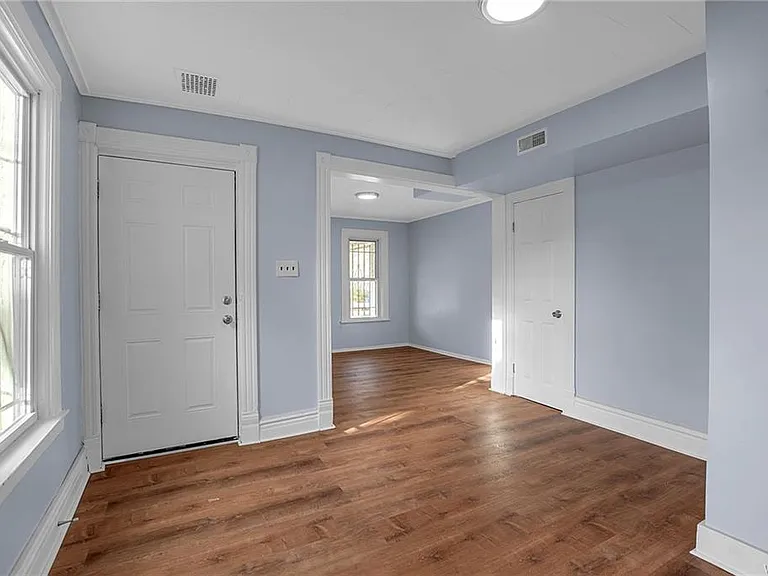 147 Gorton St — Photo 10