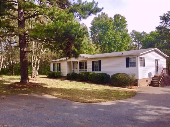 2442 Union Cross Church Rd, Yadkinville, NC 27055