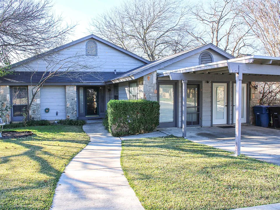 4222 Clear Lake Dr