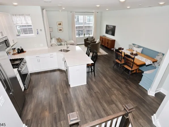 54 Harvest Way, Little Falls Twp., NJ 07424