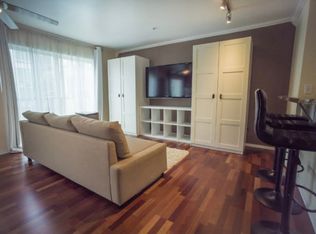 323 Queen Anne Ave N APT 409, Seattle, WA 98109