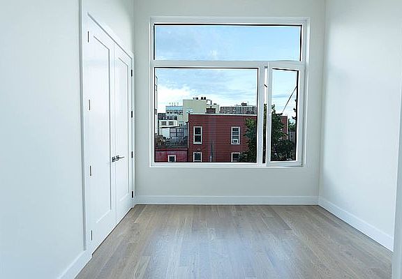 2nd image of 51 Ten Eyck St APT 3R