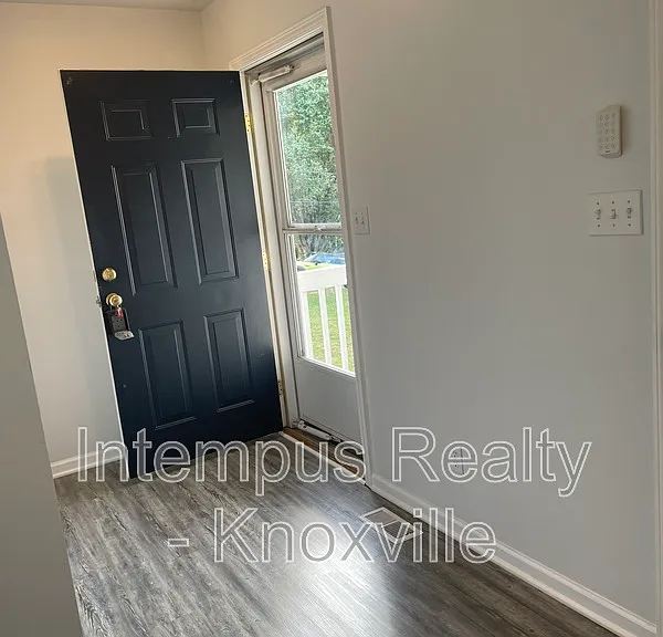 3119 Pinex Ln — Photo 2
