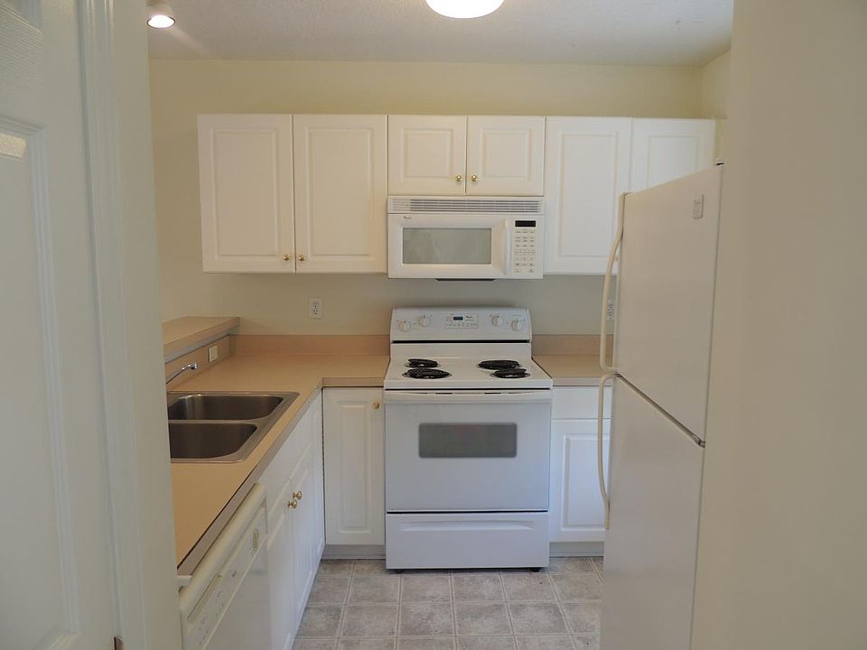 2nd image of 4617 McClelland Dr #102