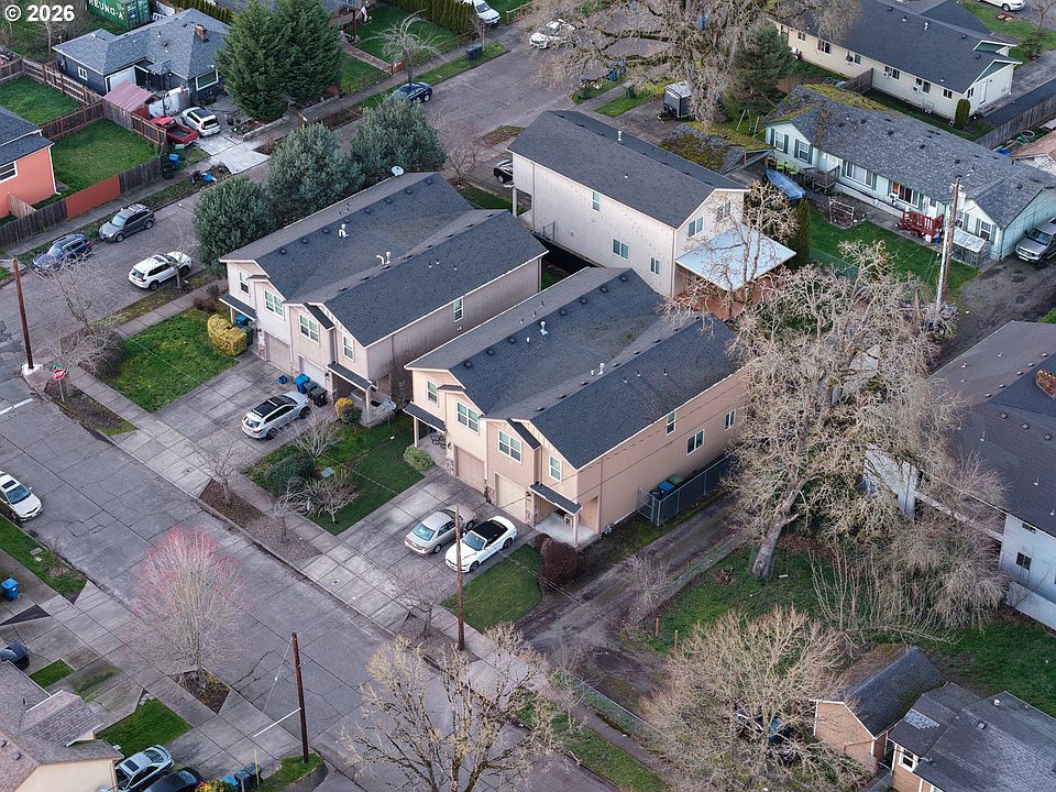 2nd image of 441 Norway St NE