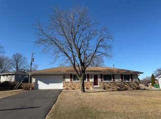 8500 Cherokee Dr N, Brooklyn Park, MN 55428