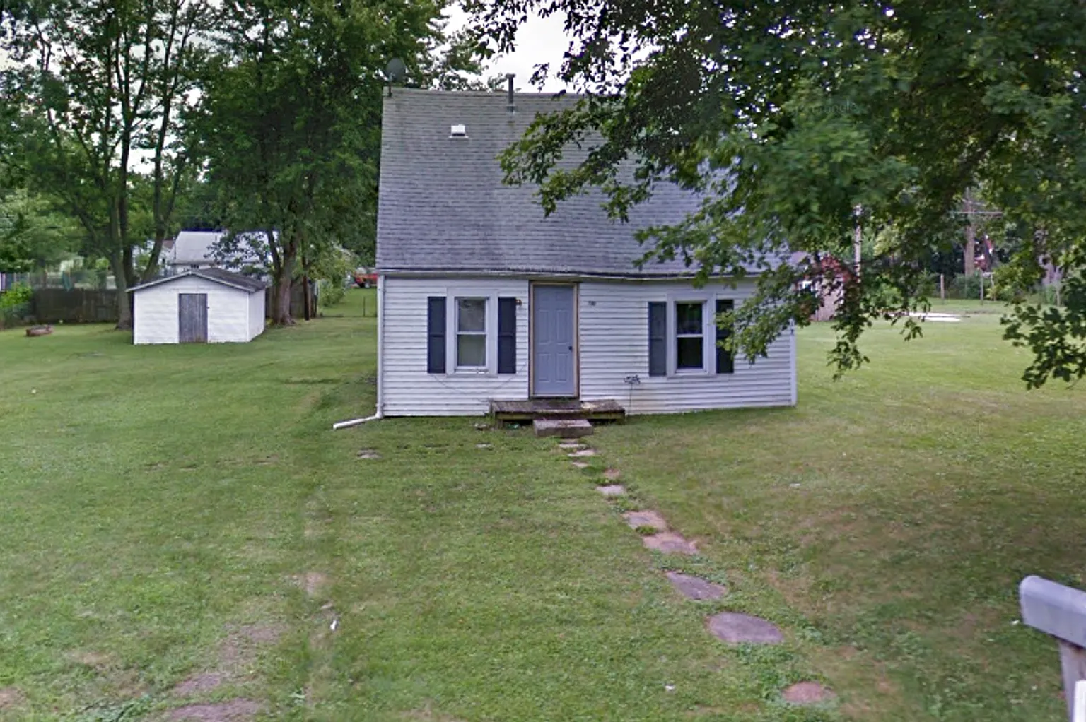 2001 E Depauw - Cozy Home with a Lot of Land! — Photo 1