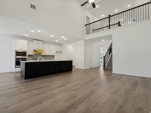2611 Tortuga Verde, San Antonio, TX 78245