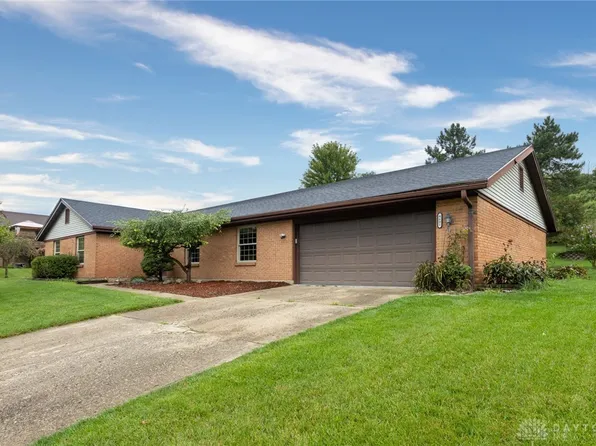 4601 Valley Brook Dr, Englewood, OH 45322