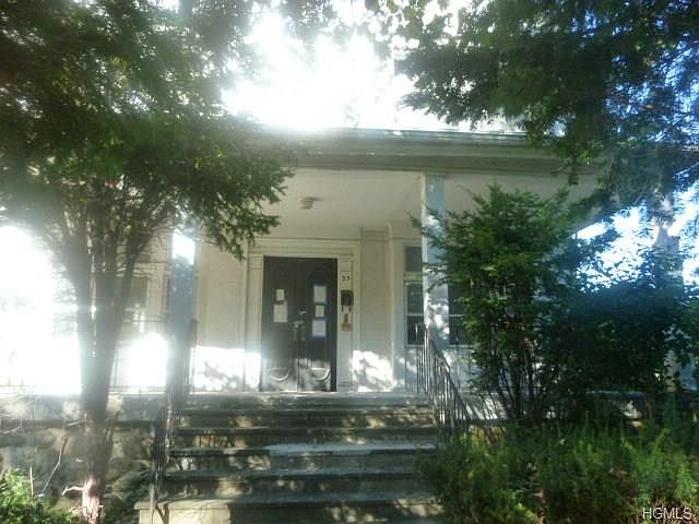 1st image of 33 Ellwood Ave