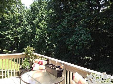 2nd image of 1000 Hollis Ln