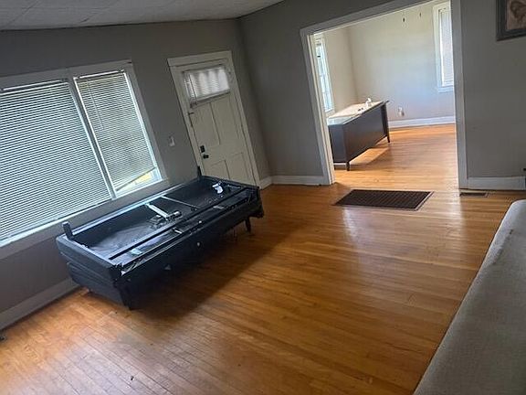 2nd image of 1315 Cheatham St
