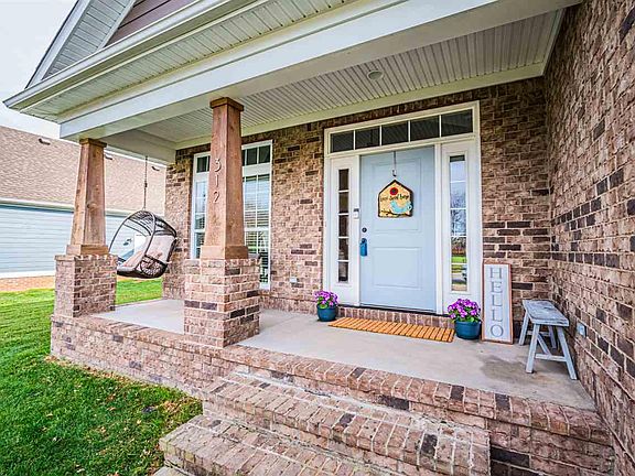 5th image of 312 Hayden Heady Cir