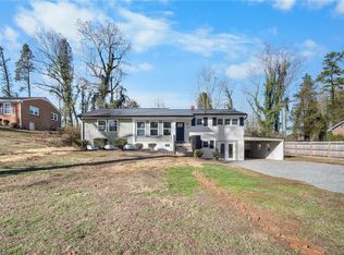104 Hillside Dr, Lexington, NC 27295