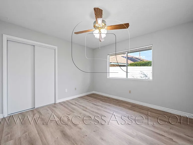 4473 Brighton Ct — Photo 13