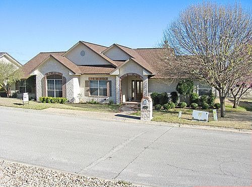 2nd image of 107 Canyon Creek Ln