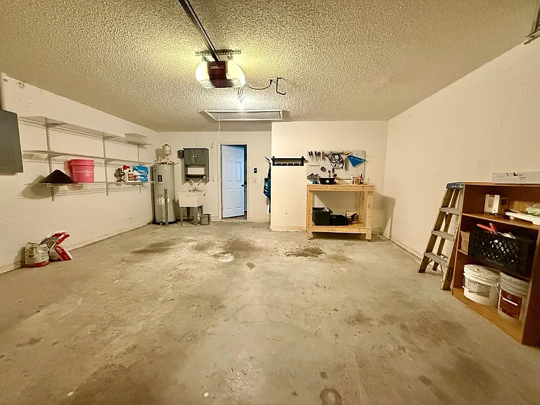 4010 Wilkes Dr — Photo 20