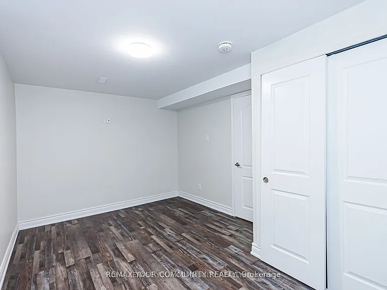 33 Durness Ave #BASEMENT — Photo 28