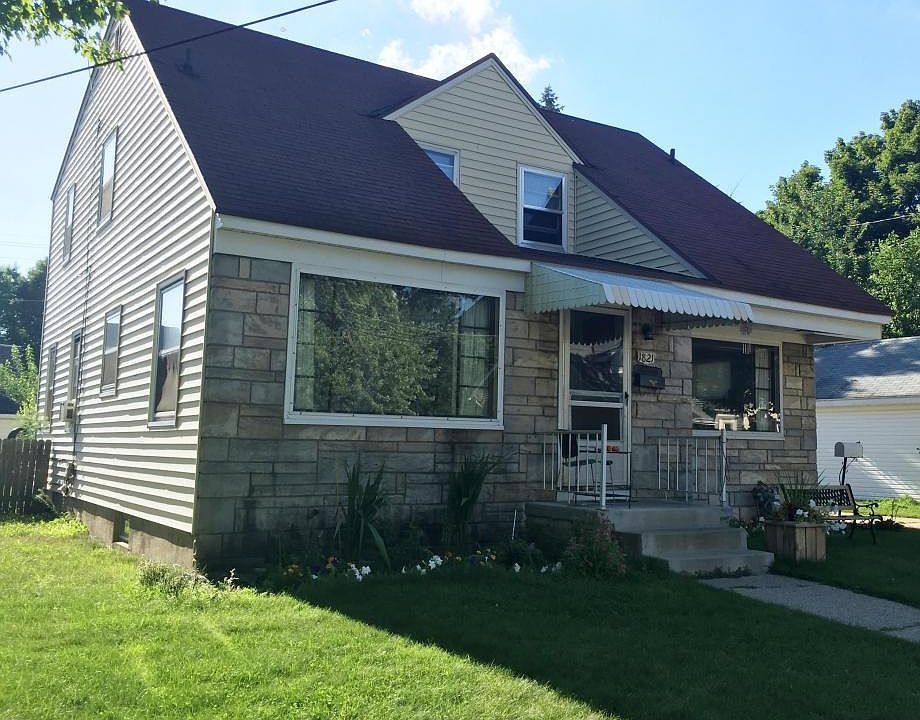 1st image of 1821 Delwood Ave SW