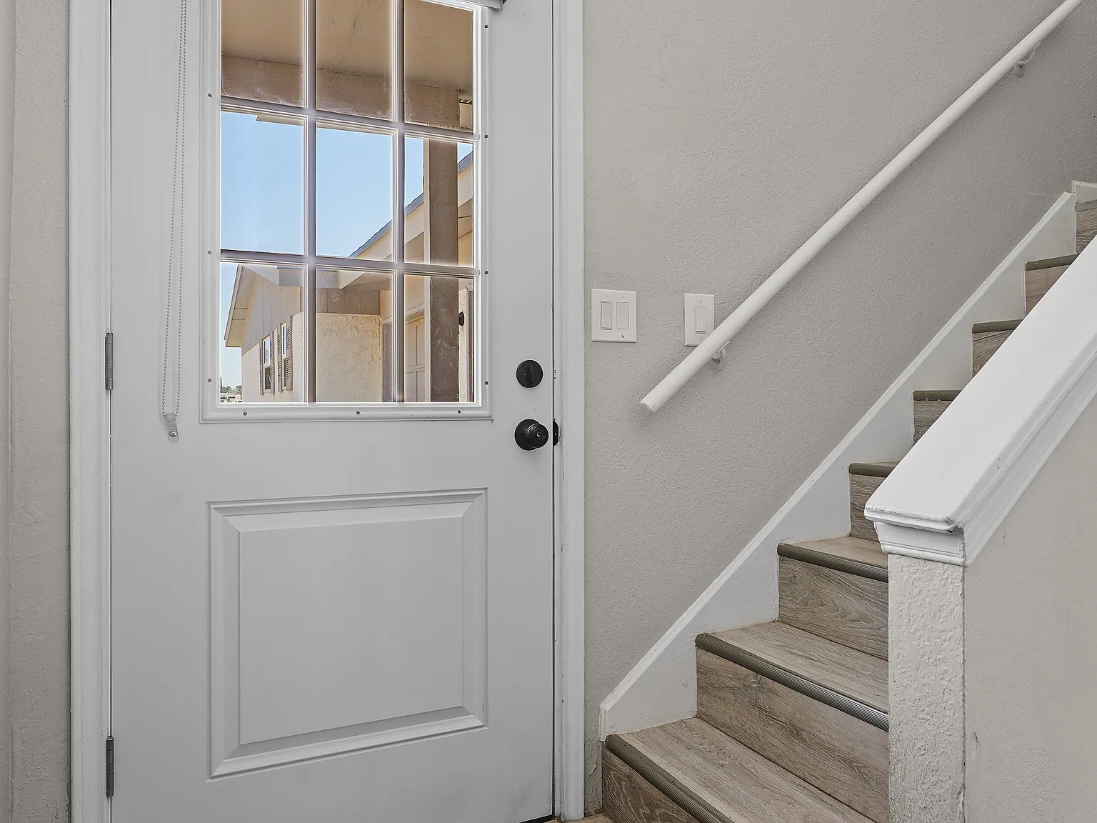 3 bed, 1219 sqft, $1,850 — Photo 3