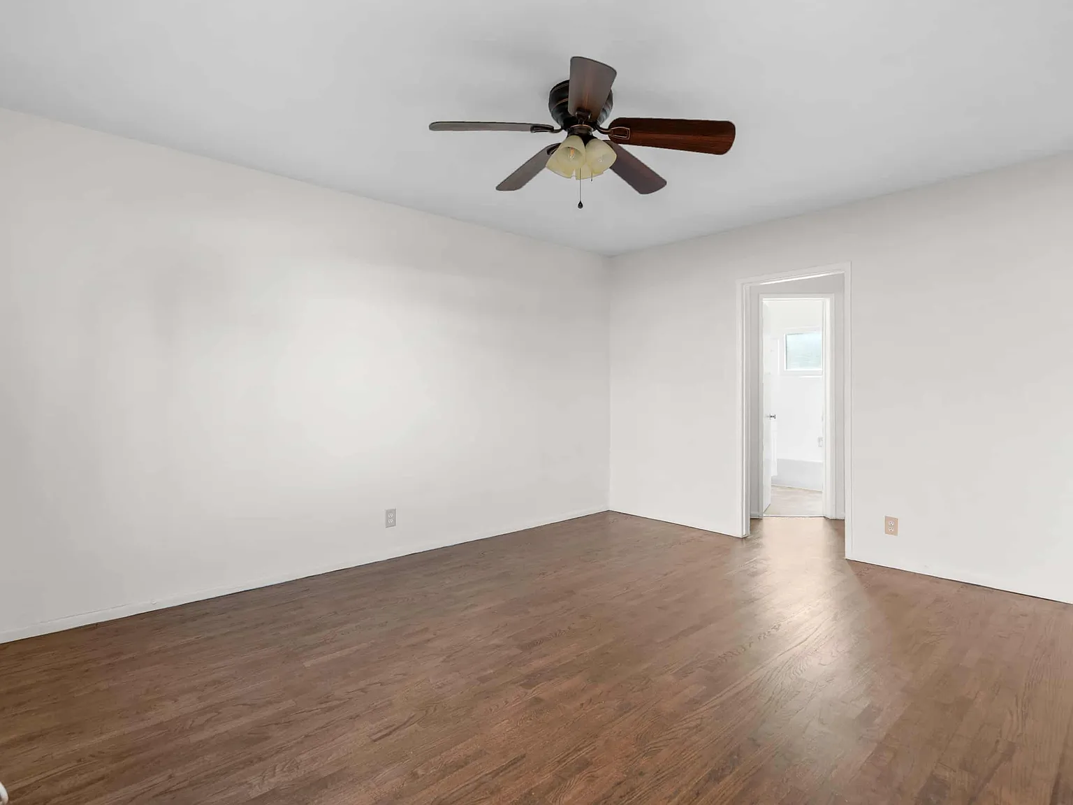 330 W Alameda — Photo 3