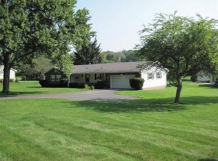 1460 Elmwood Dr NE, Lancaster, OH 43130