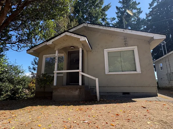 795 Southwest Blvd, Coos Bay, OR 97420