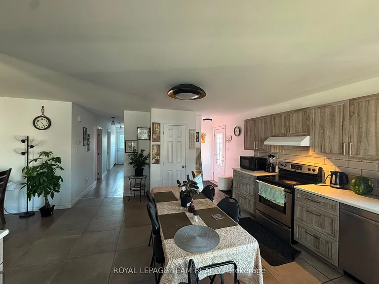 334 Telegraph Rd — Photo 3