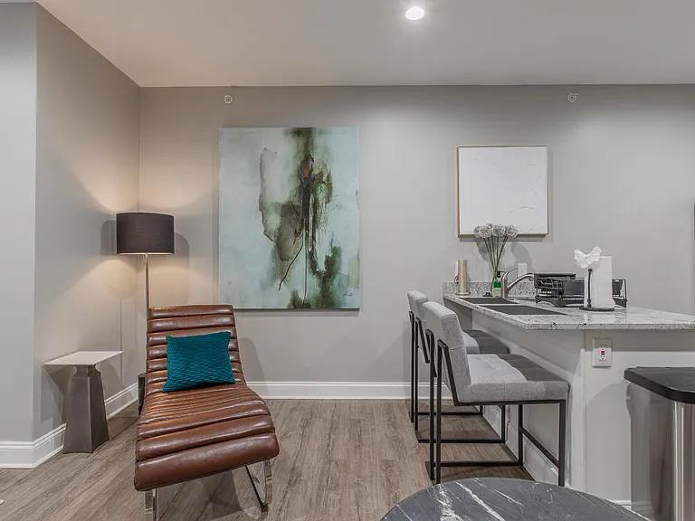 3221 Noble St #3 — Photo 16