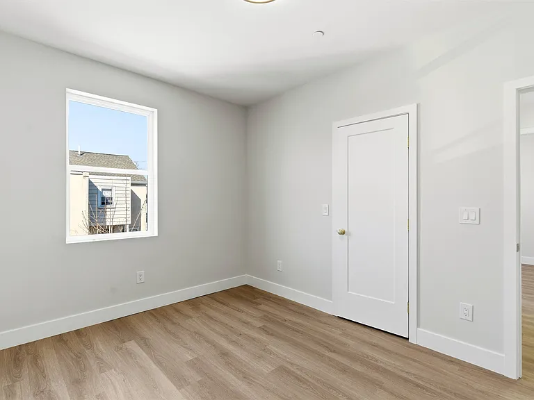 5137 Master St #11 — Photo 7