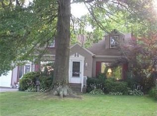 3652 Hopkins Rd, Youngstown, OH 44511