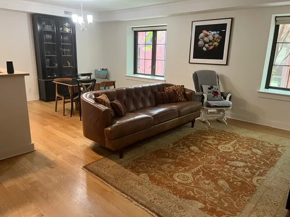 401 Hicks Street image 1 of 20