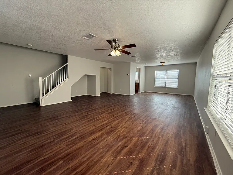 8138 Elktree Pass — Photo 5