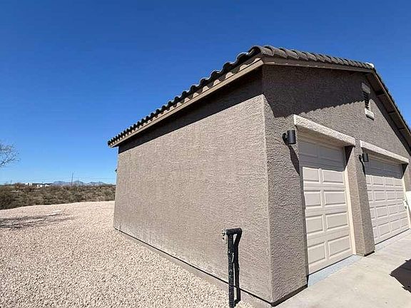 3rd image of 1036 Estoque Ct