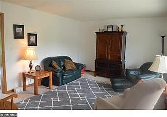 4th image of 172 Pacific Ave W