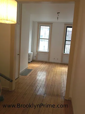 Rented by Brooklyn Real Estate Services | media 19
