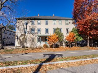 1 Florida Ct APT 3, Maynard, MA 01754