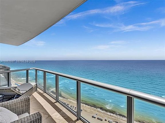 4th image of 17001 Collins Ave #Cu-2106