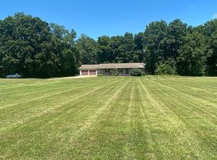 5 Banks Rd, Wellsville, MO 63384