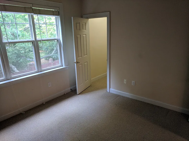 5609 Fairview Rd #6 — Photo 18
