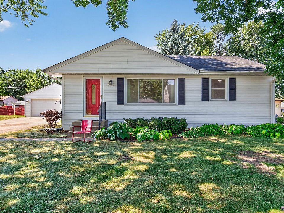 1st image of 2142 Garnet Dr