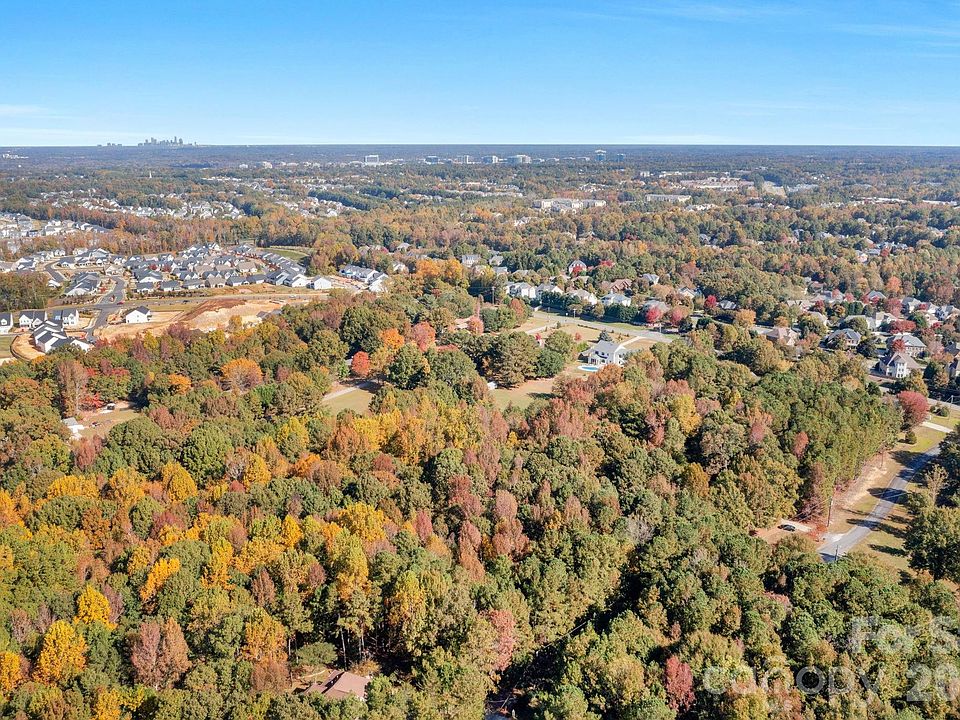 1st image of 0 Charleston Ct #9