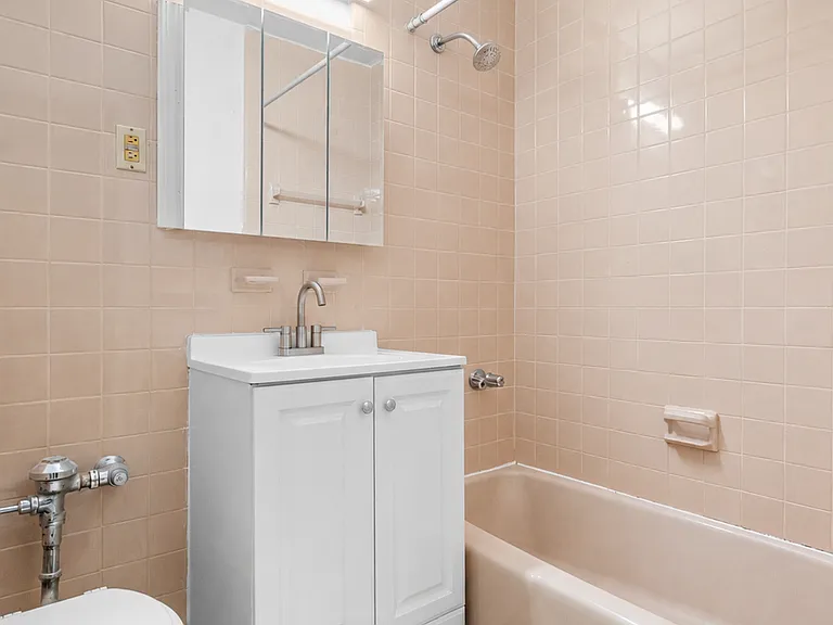 46 W 87th St #1B — Photo 7
