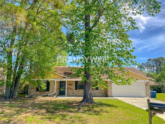 1st image of 11635 Poydras Ln